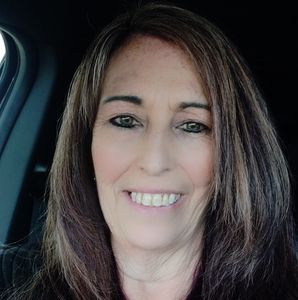 Meet your Posher, Lawana